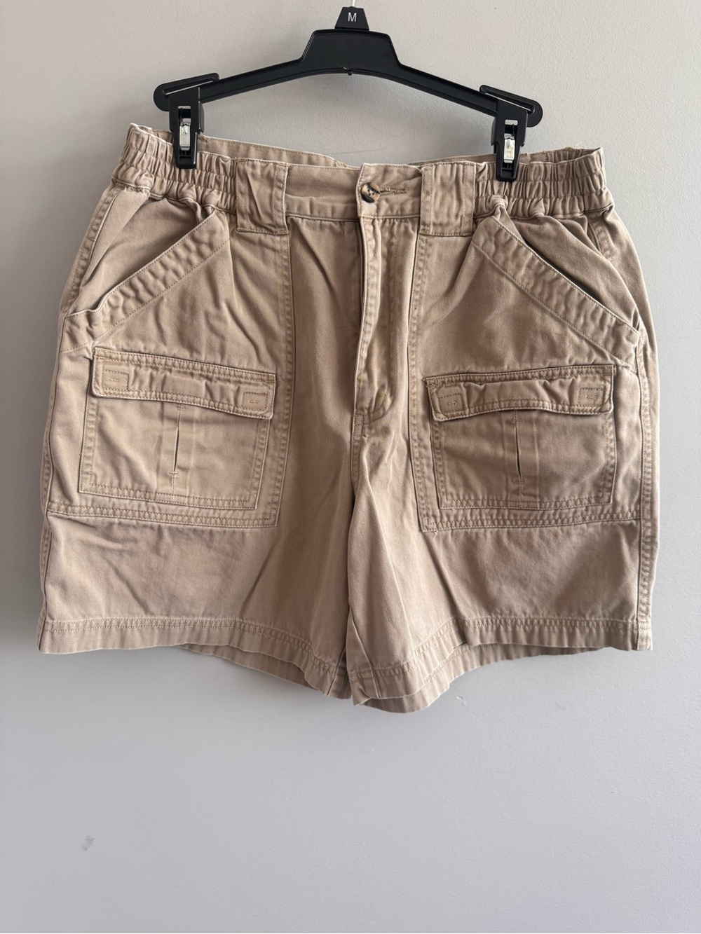 Royal Carribean International cargo cruise shorts Size Medium